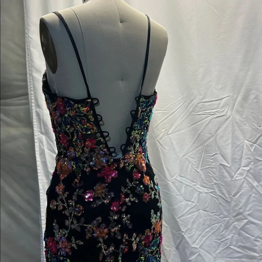 VIENNA SEQUIN PROM DRESS - Picture 5 of 10
